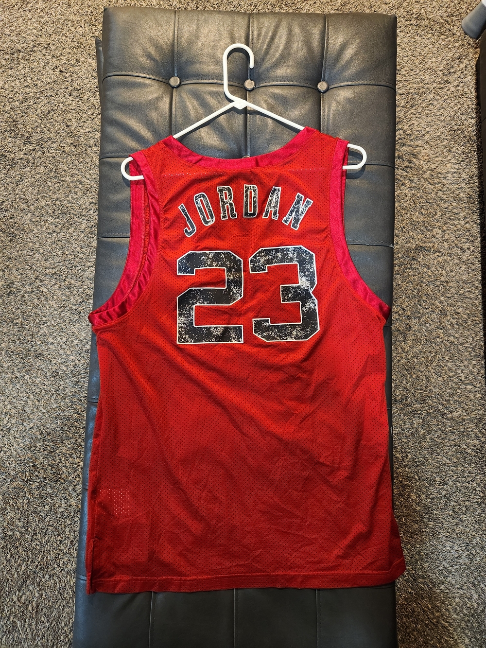 Vintage Jordan Red 23 Basketball Jersey Men Size Large